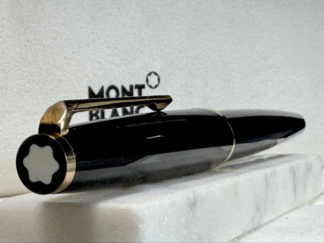 【極美品】モンブラン NO 121 万年筆 ペン先18K ブラック 極細字