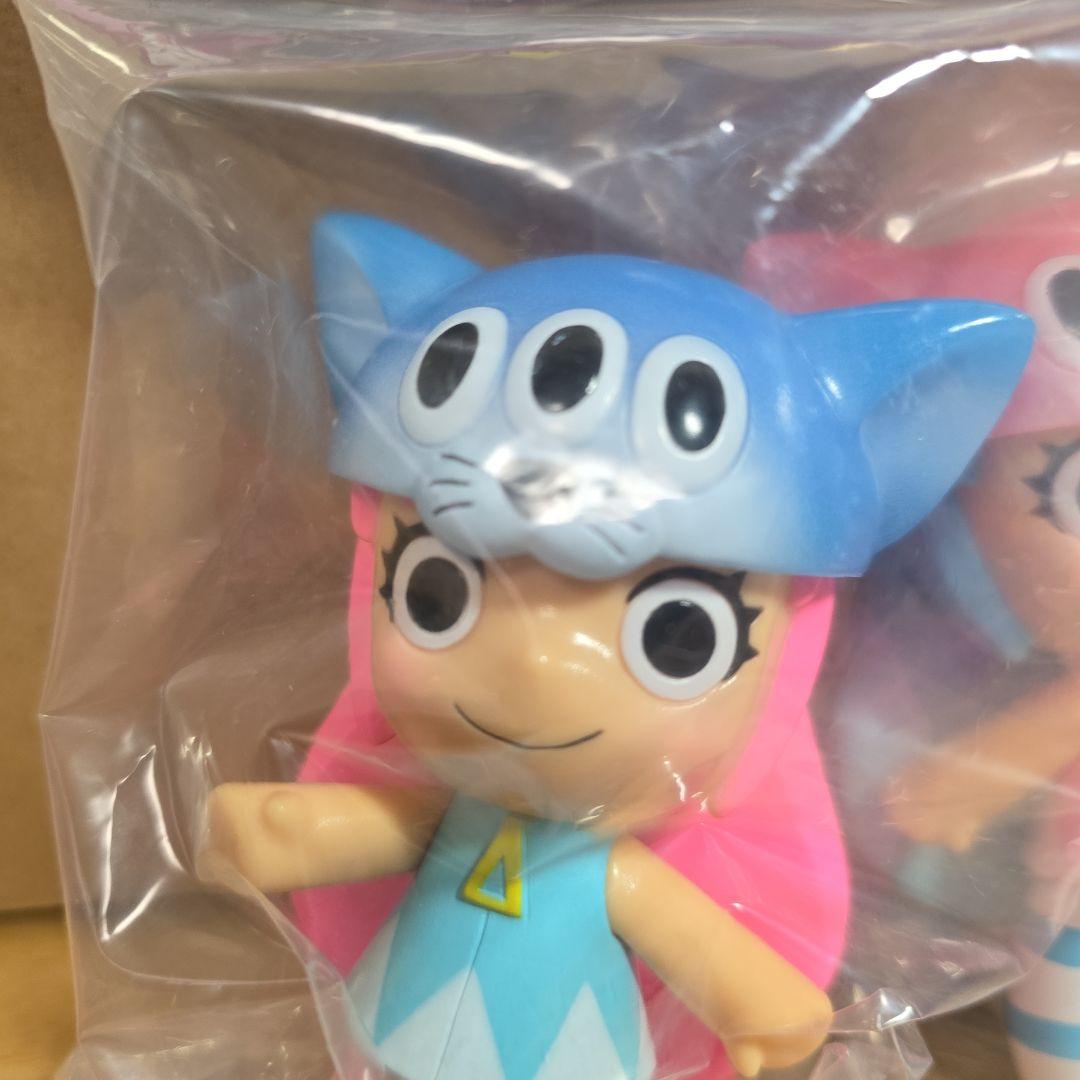 レッドシャーク×アートジャンキー ソフビシリーズ シャメロット