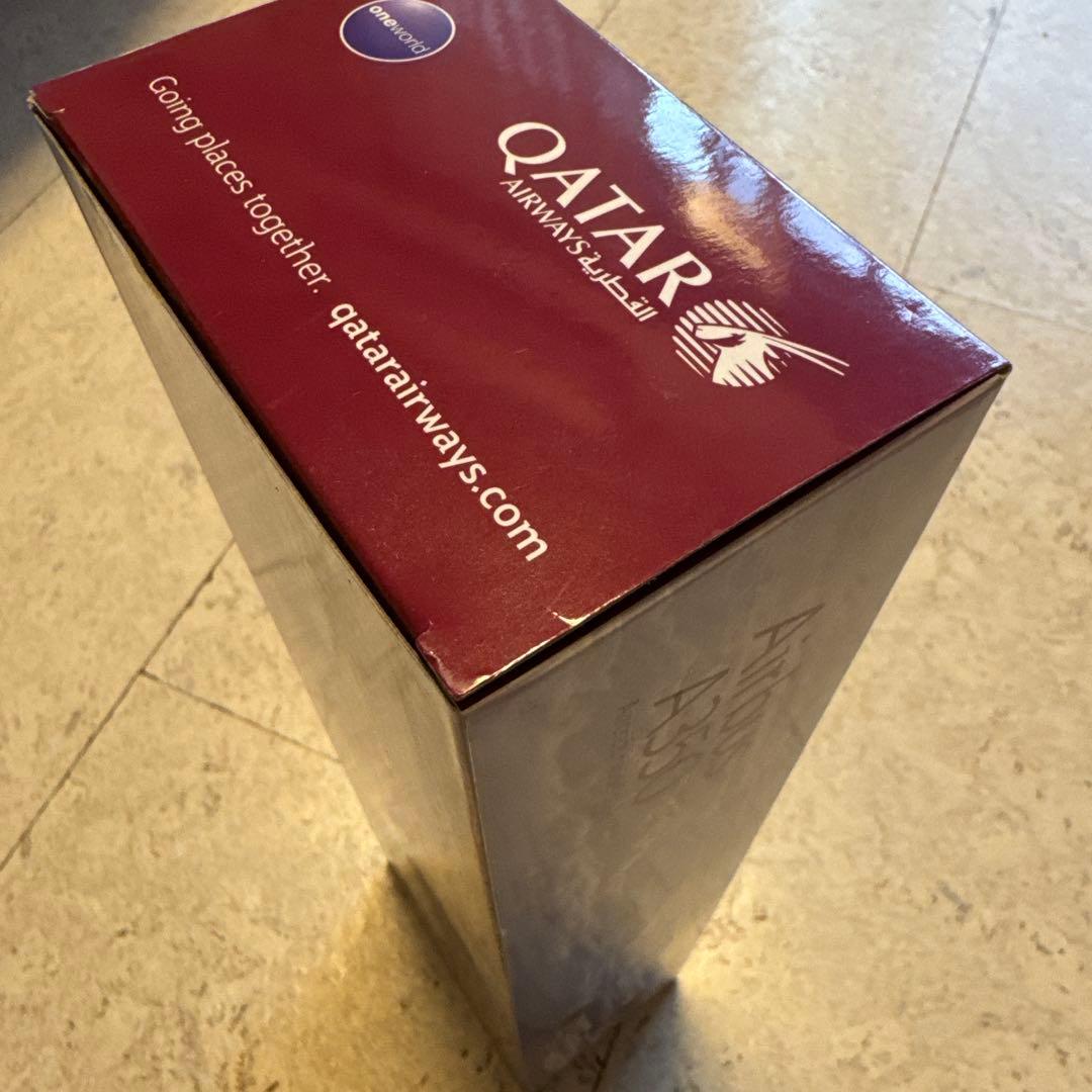 未開封　Airbus A350 Qatar Airways 1:200
