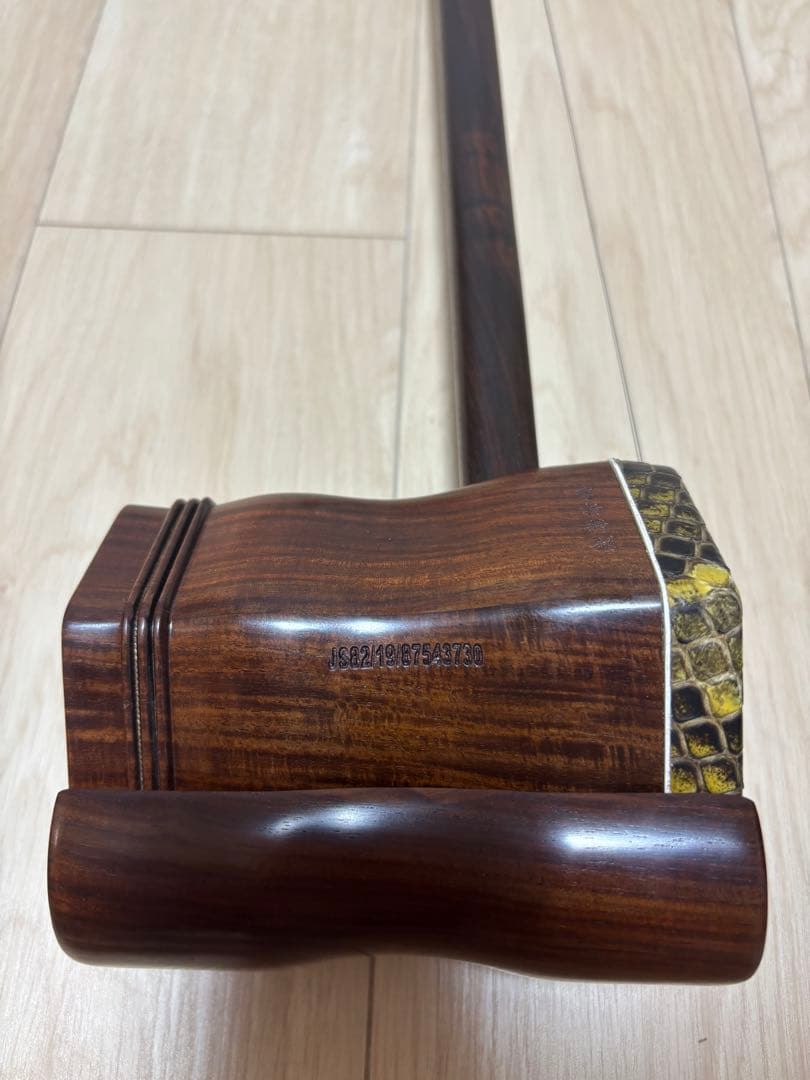 [新品未使用]二胡　明清旧料老紅木　李揚制　★10種類の駒セットをおまけでお付け