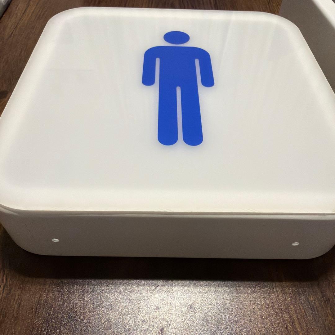男女トイレサイン LEDライト付き