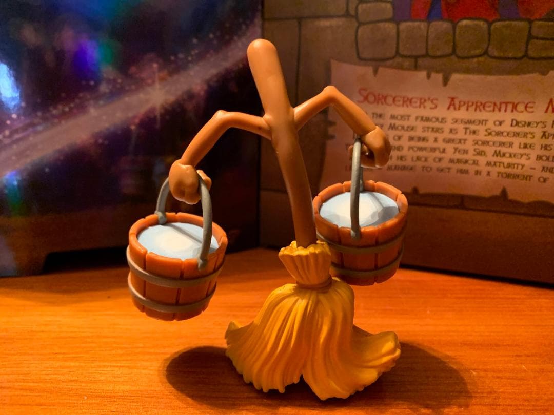 【SUPER7】ディズニー 80周年 ソーサラーズアプレンティス ミッキーマウス