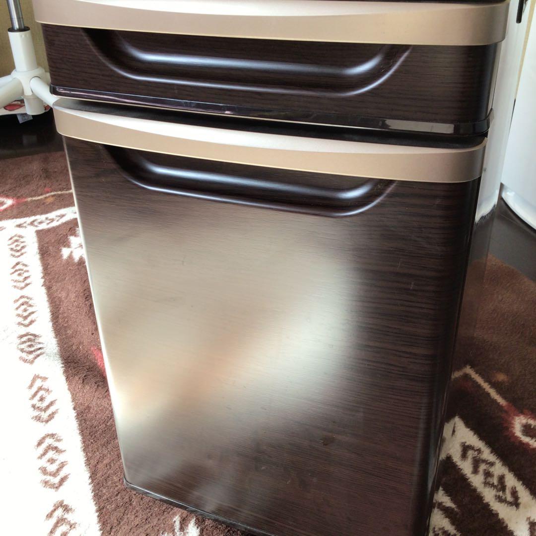 TWINBIRD ベッドサイド冷蔵庫 HR-D282型