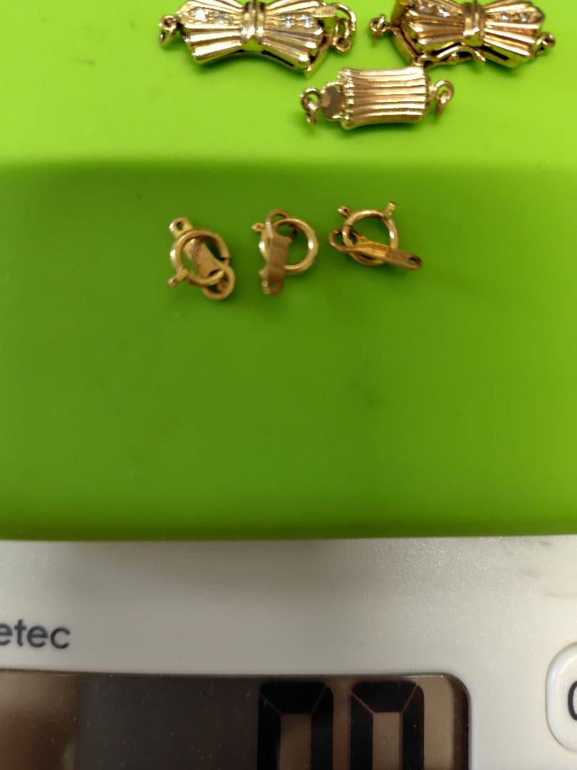 スクラップ金具