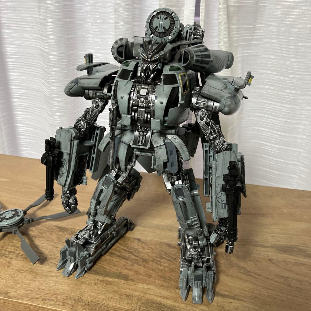 トランスフォーマーマスターピースプラックアウト