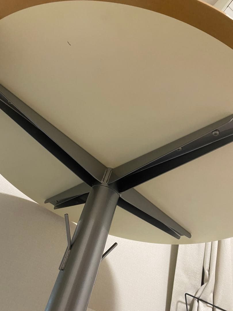 IKEA BILLSTA 丸テーブル