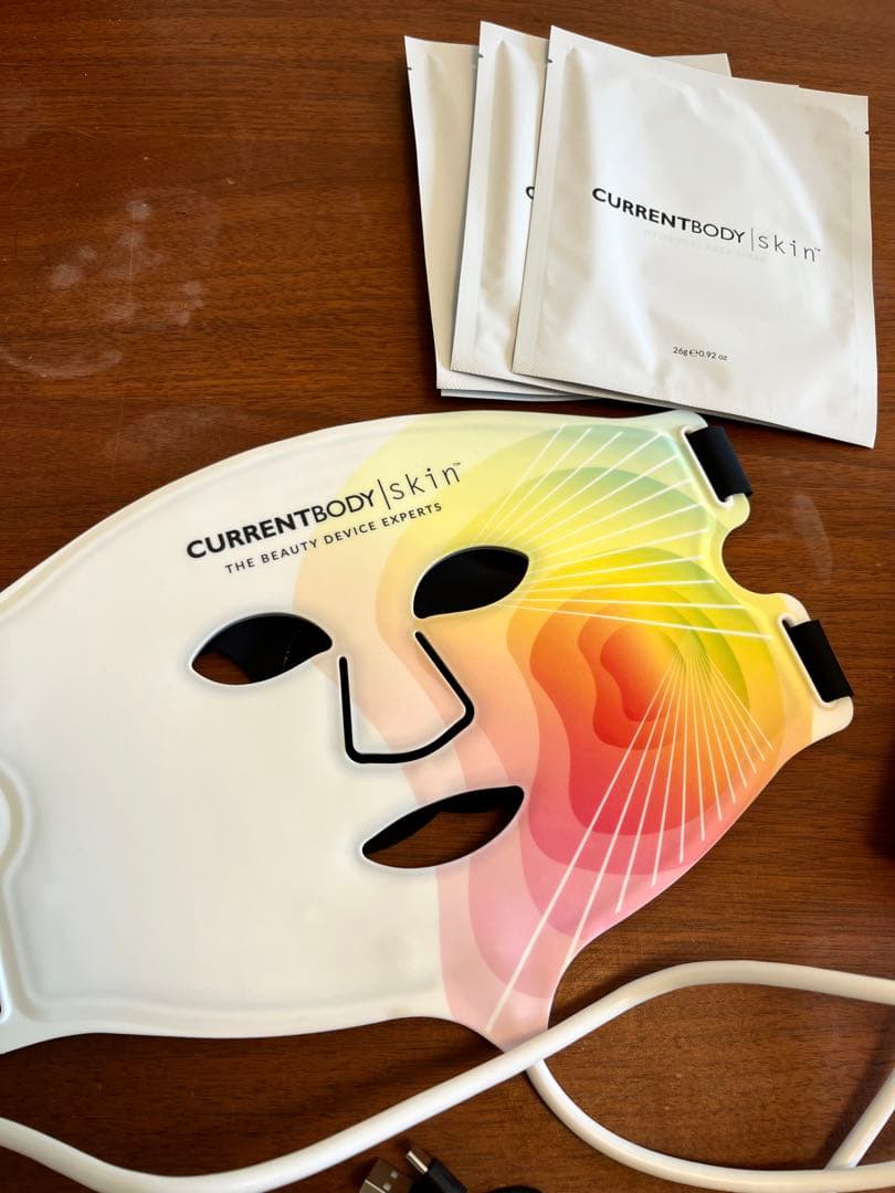 CURRENTBODY LEDフェイスマスク　カレントボディ