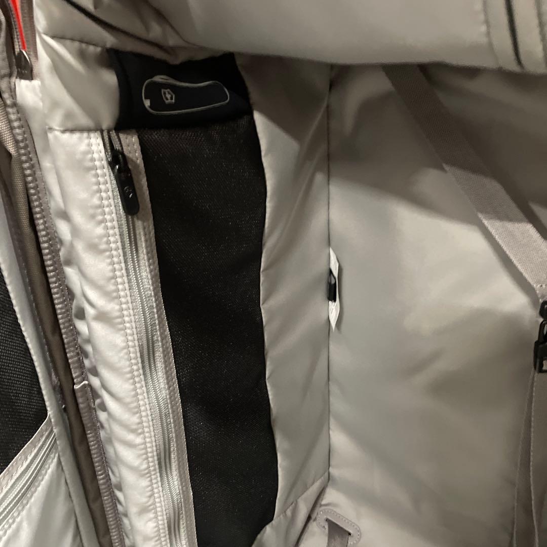 VICTORINOX キャリーケース 605657