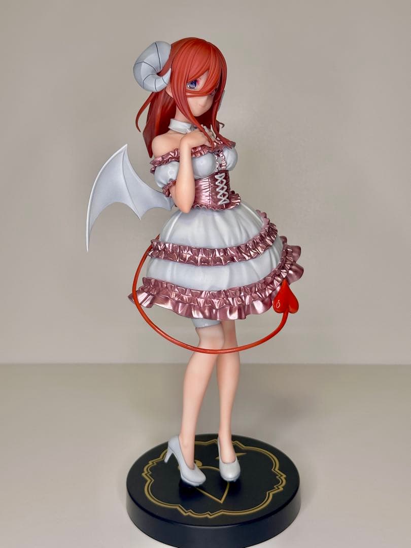 た*し様 中野三玖　五等分の花嫁　リペイント　フィギュア