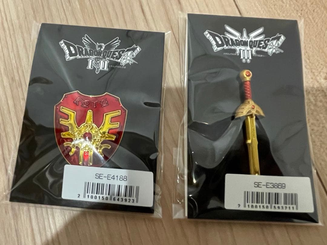 【限定】ドラゴンクエスト ロトの剣/ロトの盾　特典ピンズセット