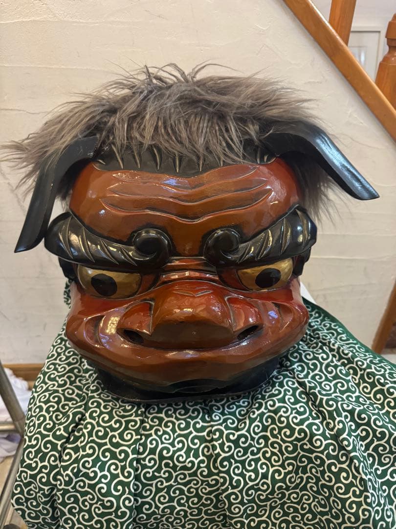 時代物 木彫獅子頭 朱漆塗金彩 幅54cm 獅子舞 神楽面 魔除 縁起物 骨董品