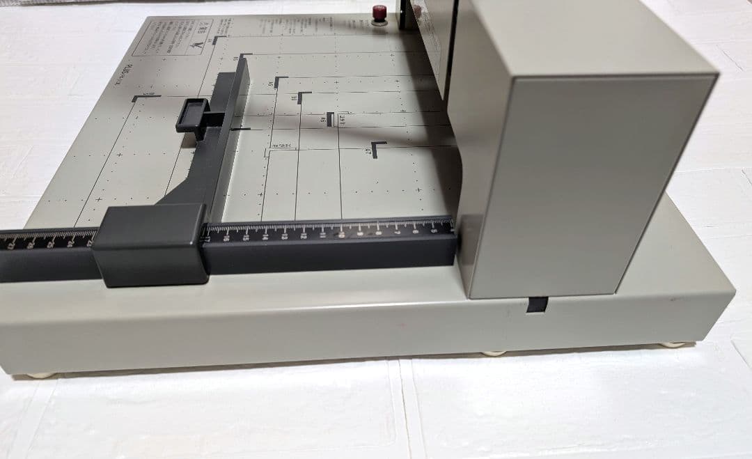 PLUS PK-513L プラス 手動 断裁機 ペー パーカッター カッター