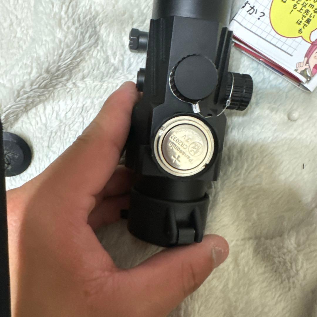 VECTOR OPTICS Calypso 3x32 レンズカバー 電池付き