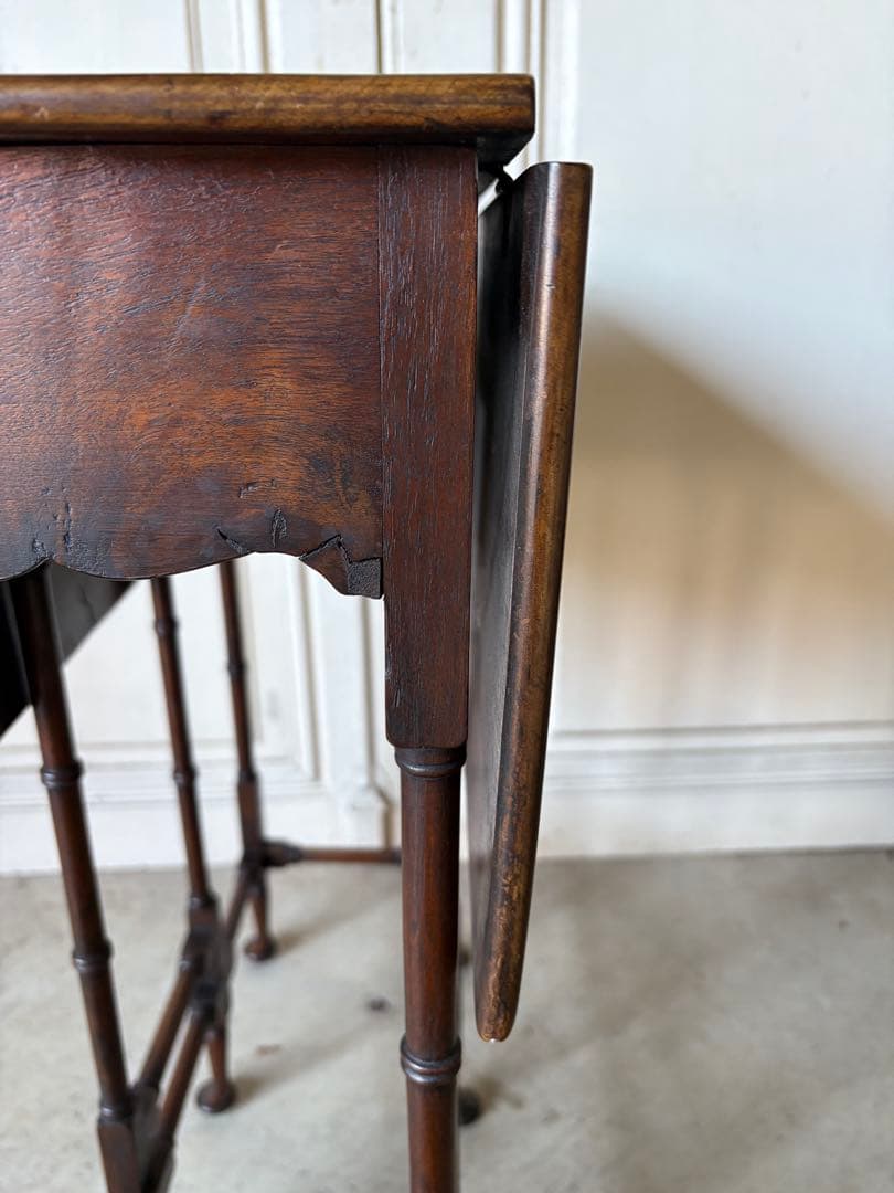 バタフライテーブル/マホガニー