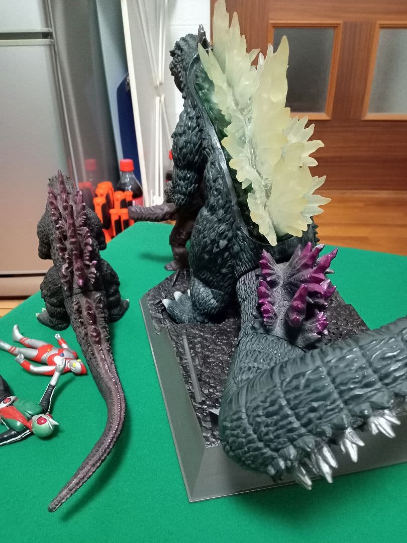 ゴジラ2体・キングコング・ウルトラマン、仮面ライダー フィギュアセット美品