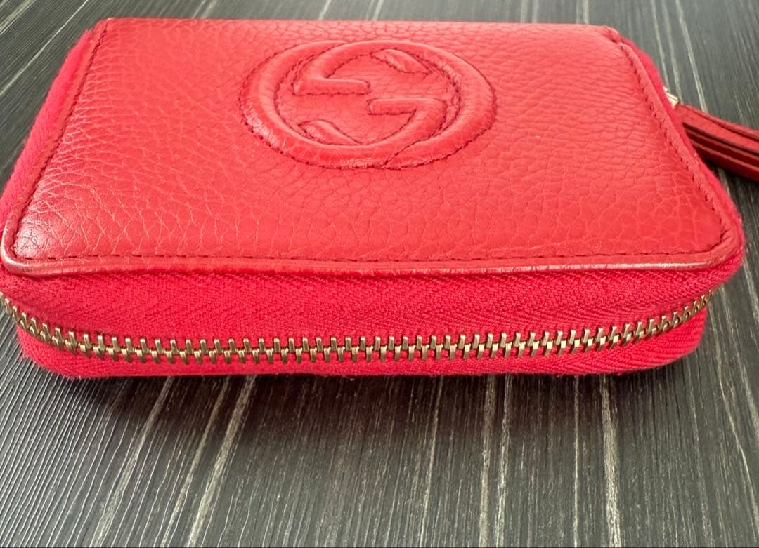 GUCCI　ソーホー　ケース　レザー　ラウンドファスナー　レッド