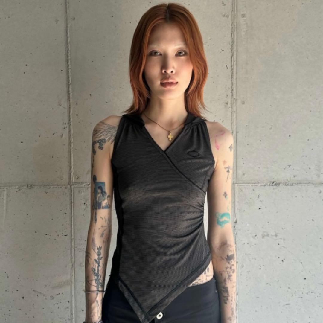 トップス MSCHF HOODED STRIPE VEST