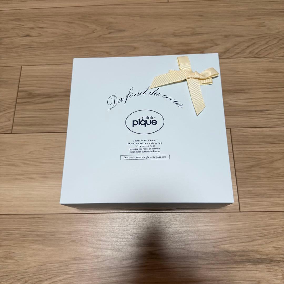 【値下げ中】未使用　セットアップ　ジェラピケ　パジャマ　小花柄