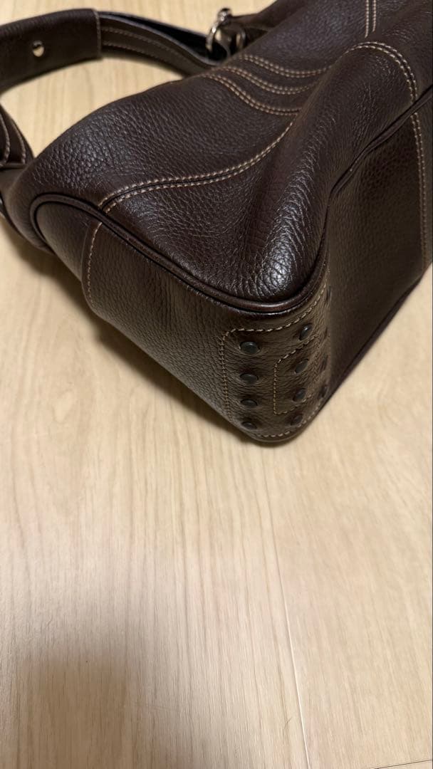 TOD'S ブラウン レザー ショルダーバッグ