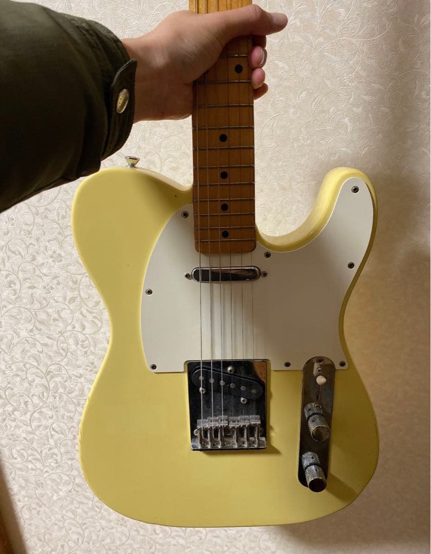 Fender Japan Telecaster イエロー