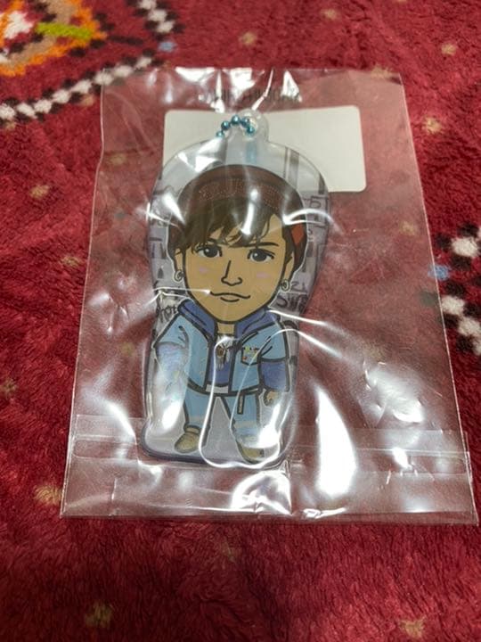 岩田剛典 YWAデニム衣装 背景ありクリアチャーム