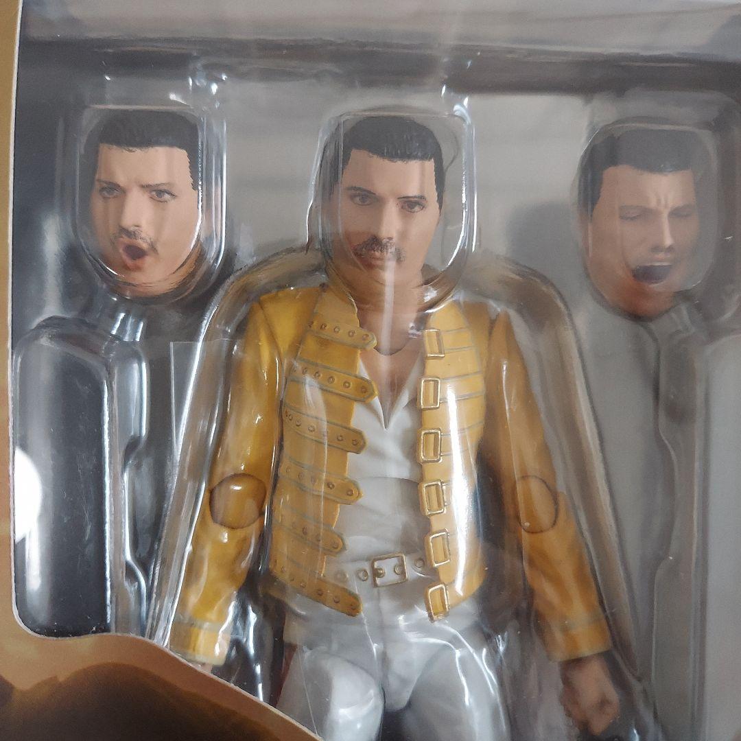 S.H.フィギュアーツ フレディ・マーキュリー 『Live at wemble…