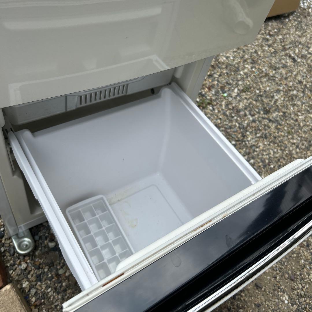 Hisense 2ドア冷蔵庫 HR-D1301 2016年式