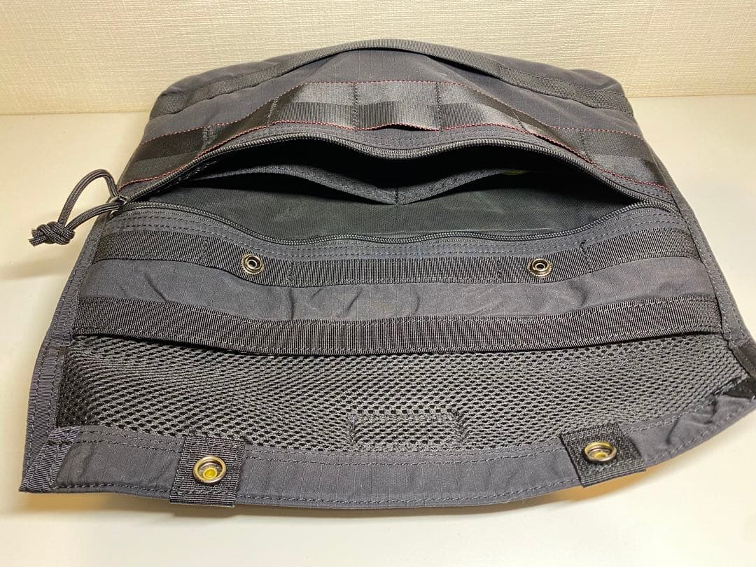 BRIEFING パソコンケース