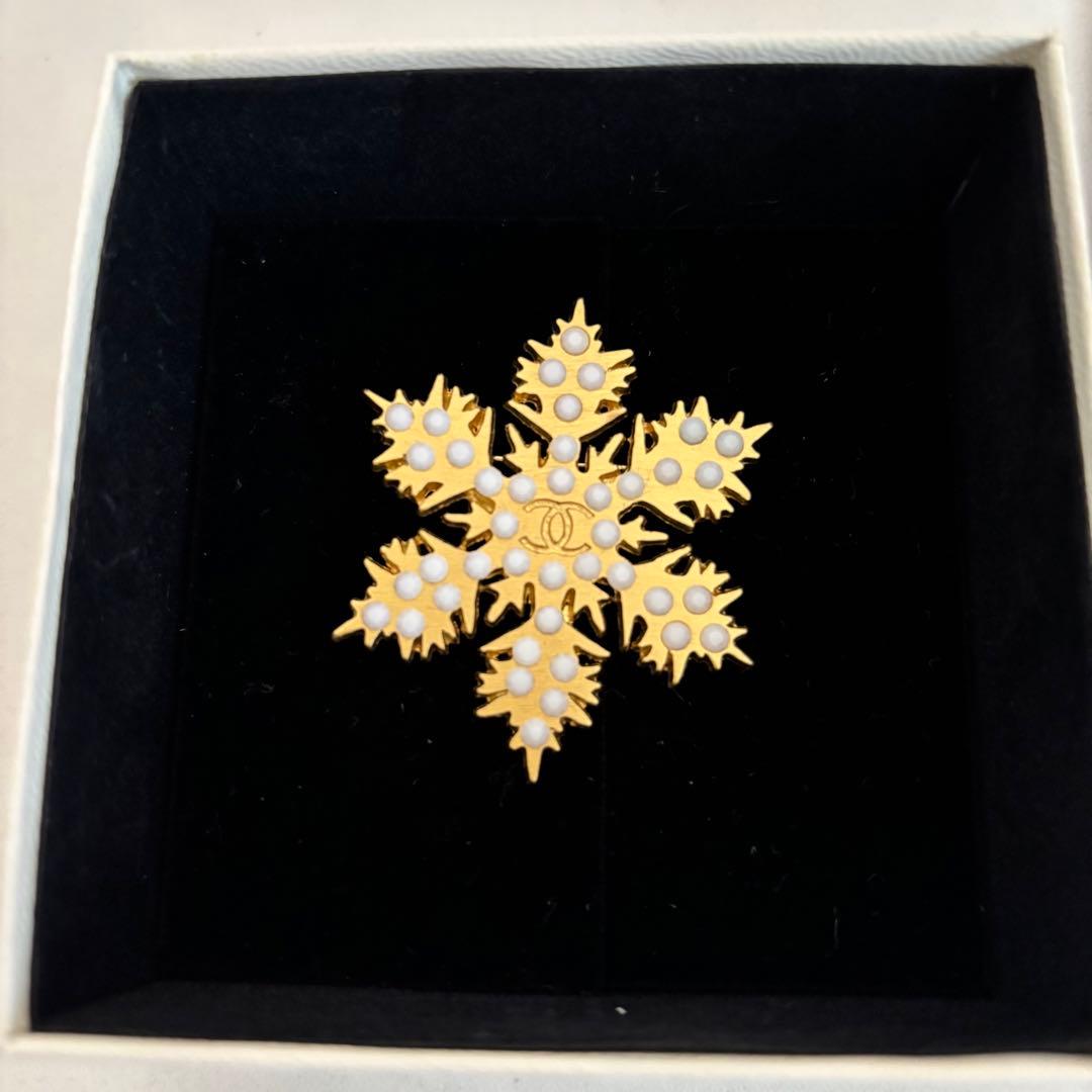 アトリエRenee 大幅値下げ！CHANEL シャネル　雪の結晶