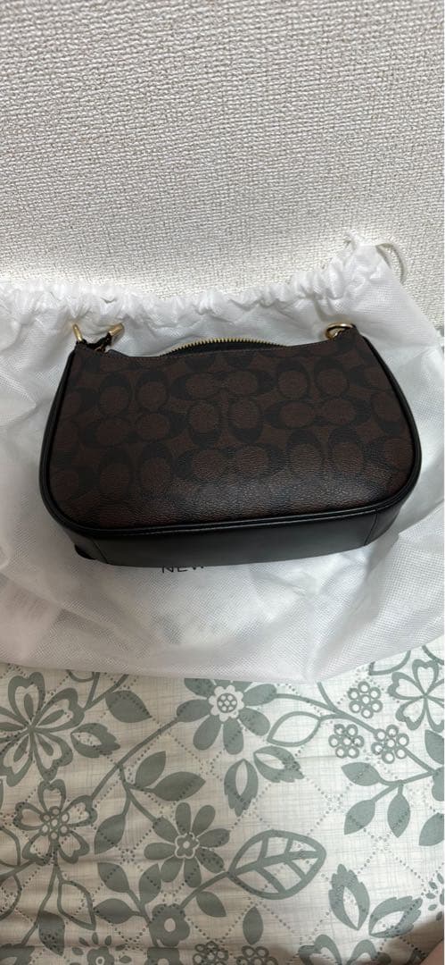 D*a様 COACH ダークブラウン ショルダーバッグ