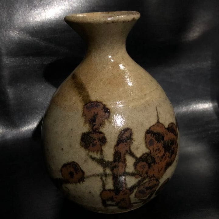 遺品整理◼️蔵から出て来た、超可愛い縁起の良い梅の木の徳利、作家物、茶道具？