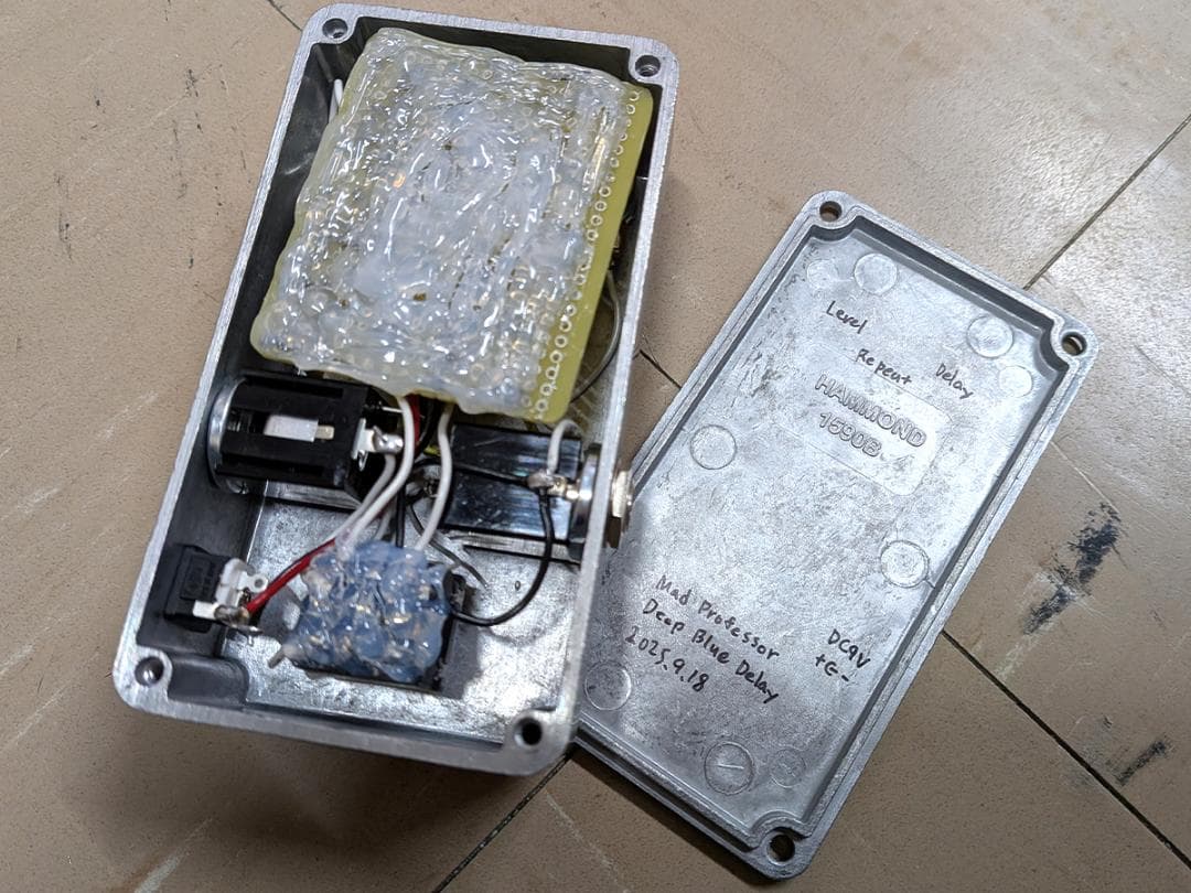 Mad Professor Deep Blue Delay クローン品