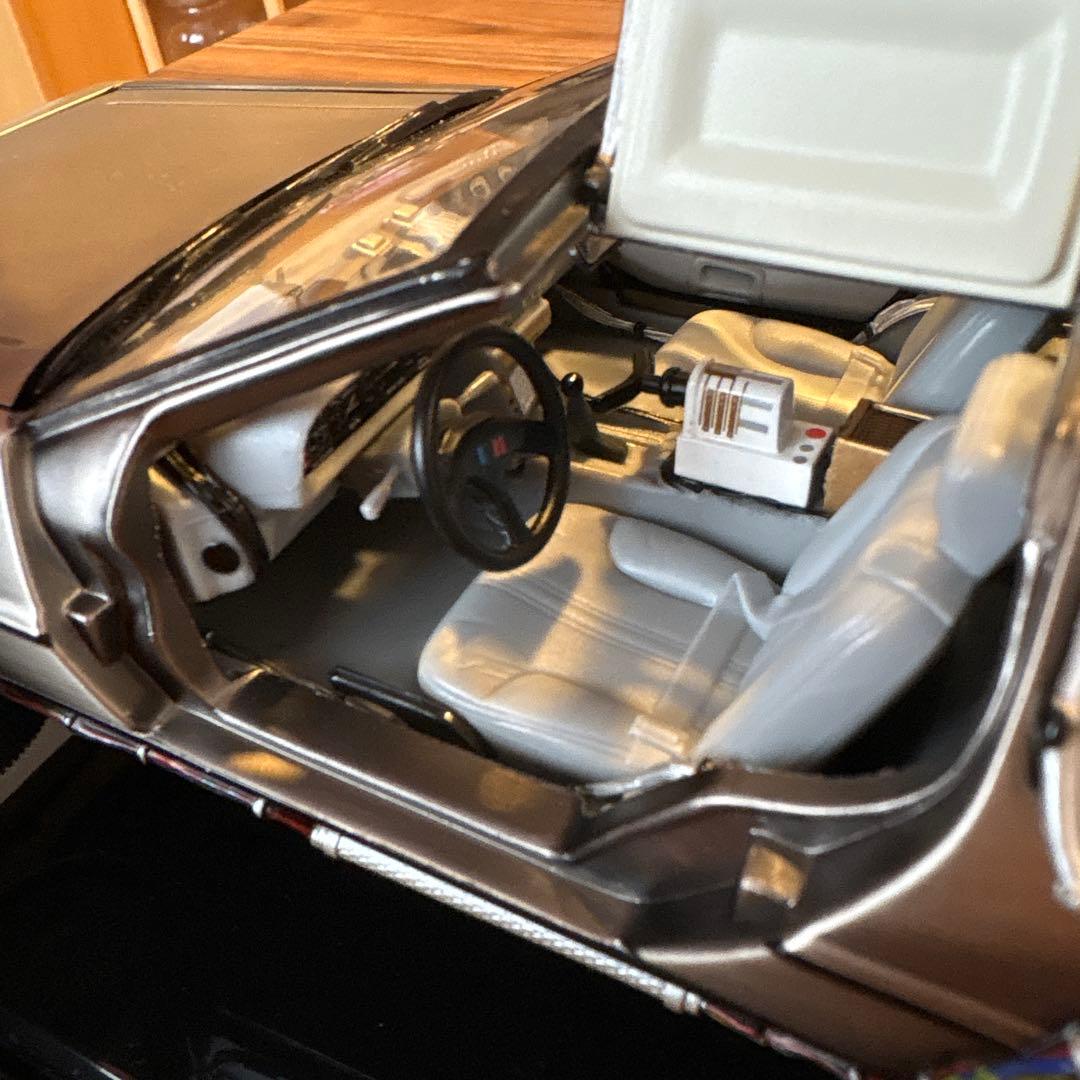 h*8様 バック・トゥ・ザ・フューチャー sunstar 1/18デロリアン ダ