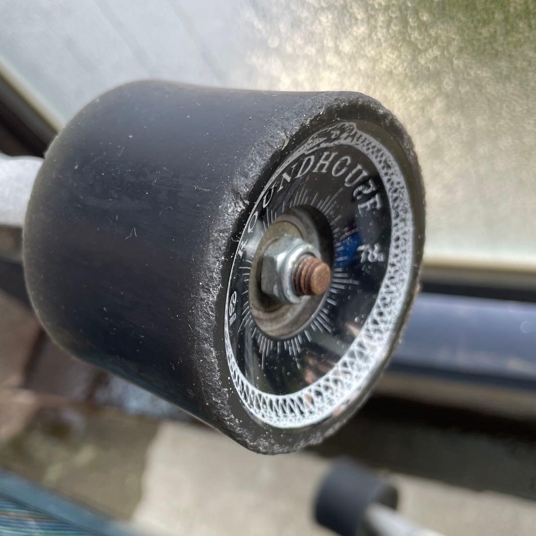 carver テイラーノックス・シグネチャーモデル サーフスケート