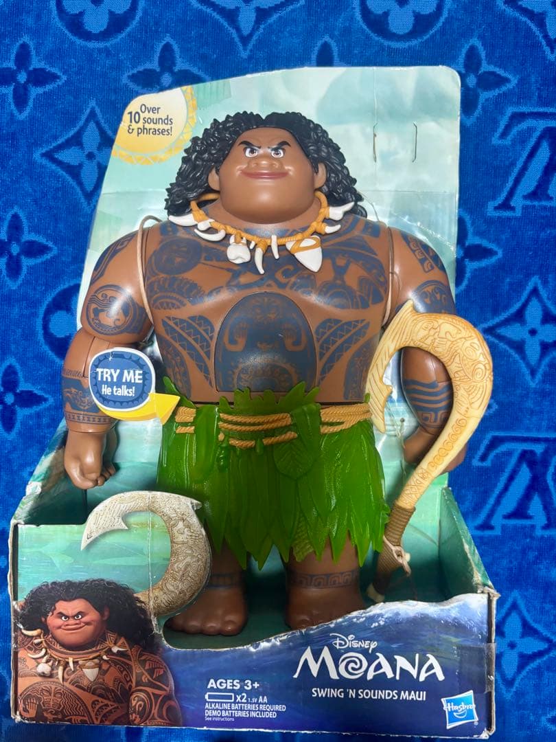 日本未入荷⭐︎アウラニディズニー⭐︎マウイ　フィギュア　モアナと伝説の海