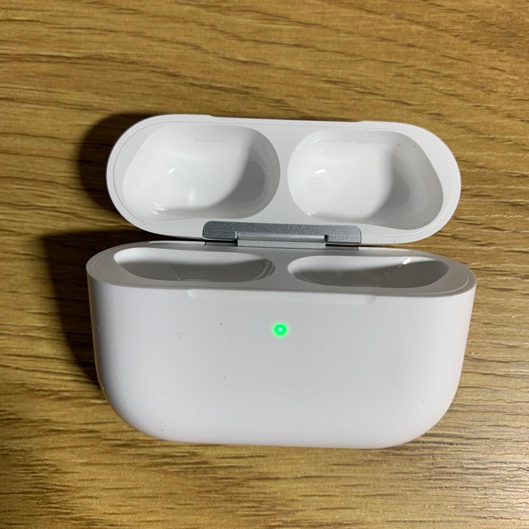Apple AirPods Pro 第3世代　充電ケース　A3122