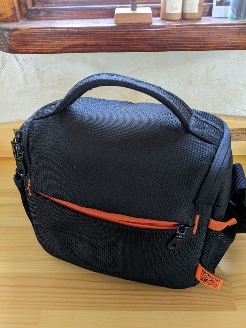 ニコンデジカメ交換レンズ２個セット(標準＋望遠レンズ)