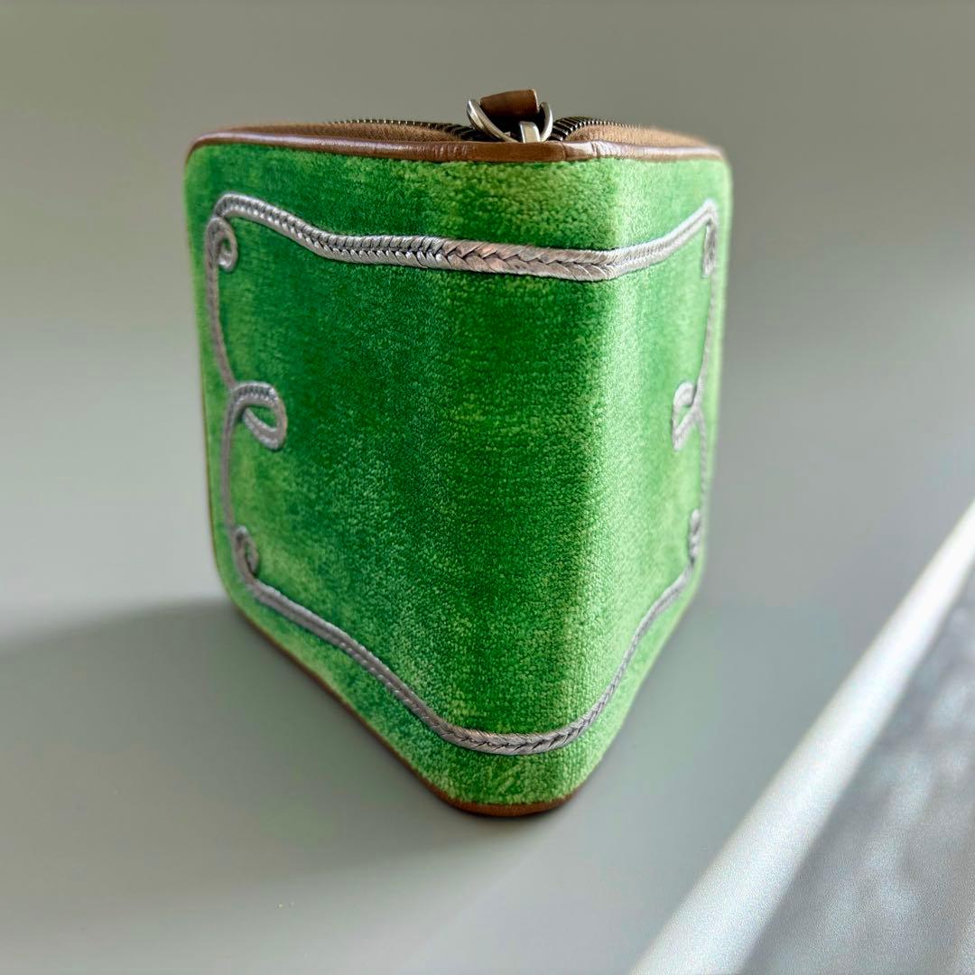レイコ様用　美品 超希少 限定 ボッテガヴェネタ 二つ折り財布 グリーン 箱あり