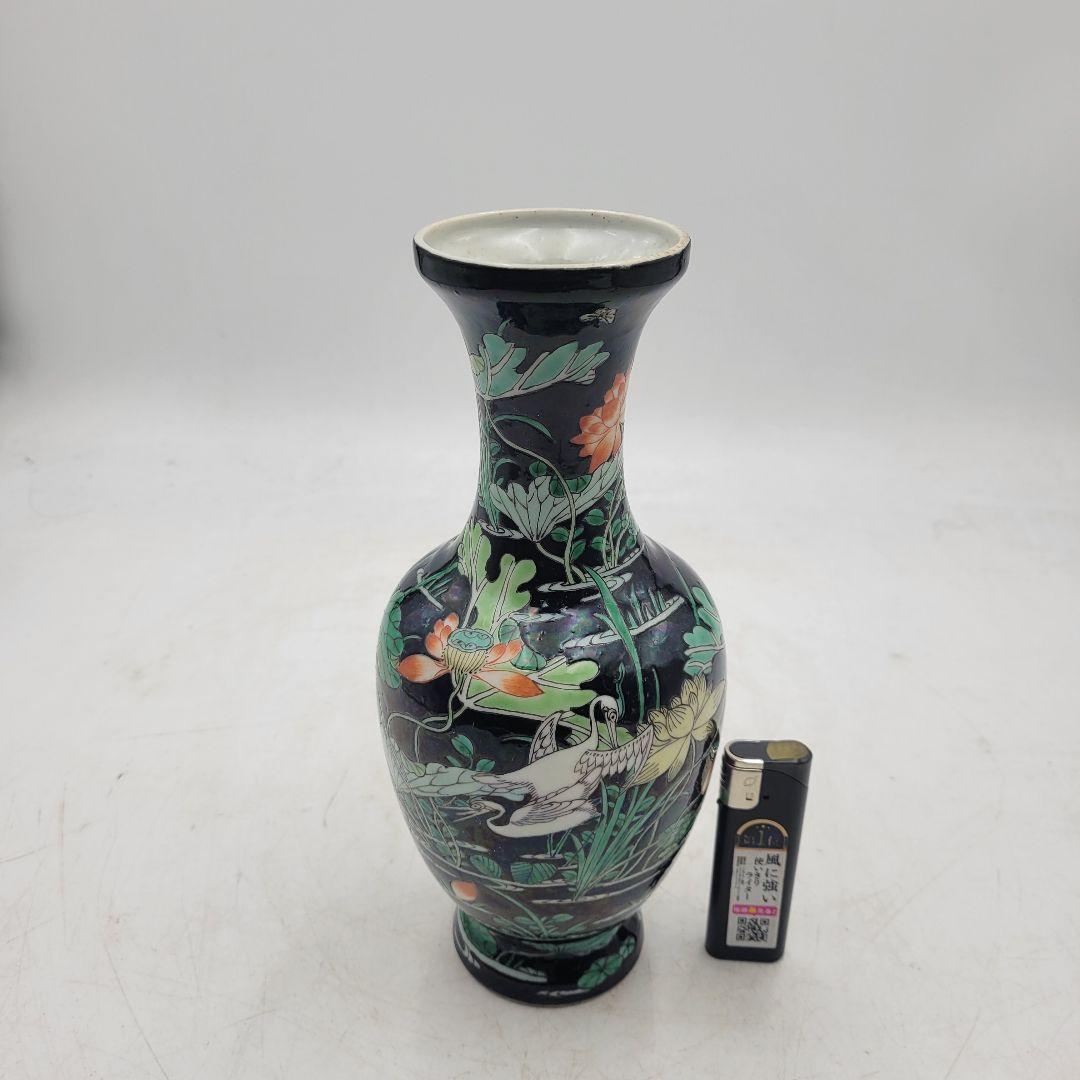 したん　中国美術　黒地に五彩　花瓶　時代物　清朝　箱無し