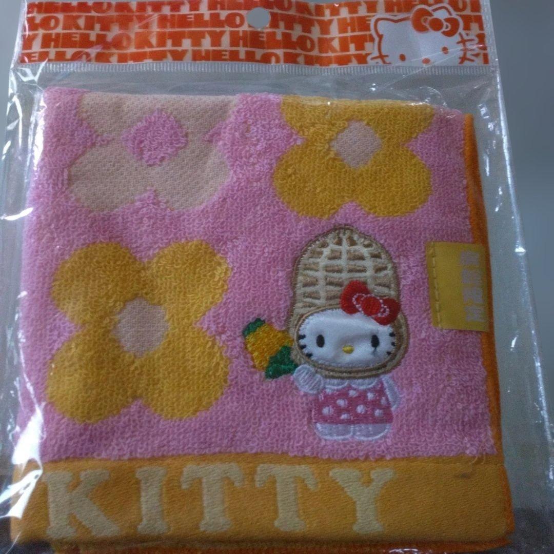 超激レア‼️千葉房総落花生、キティちゃんグッツ8点セットになります。