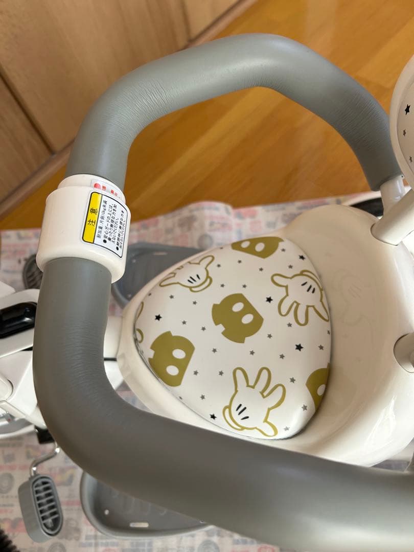 ides トイザらス限定　ミッキー　ディズニー トライクピュア 三輪車　ホワイト