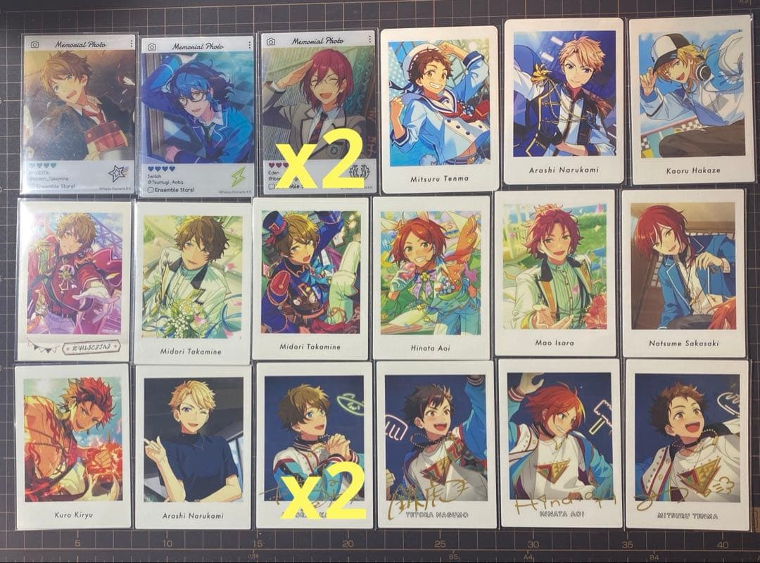 【あんスタ】まとめ売り　カード 46枚　缶バッジ １個