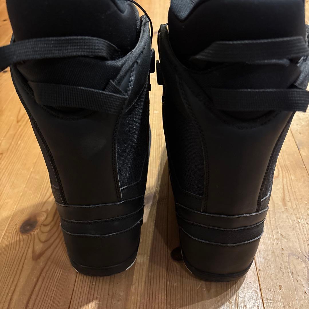 ブラック スノーボードブーツ 男性用