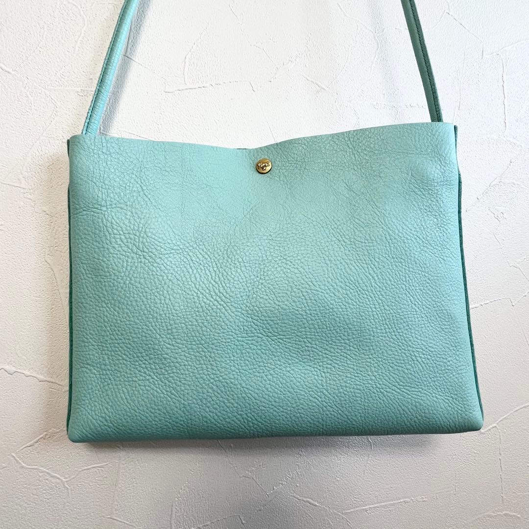 イルビゾンテ 本革クロスボディバック　限定カラー シーウォーター