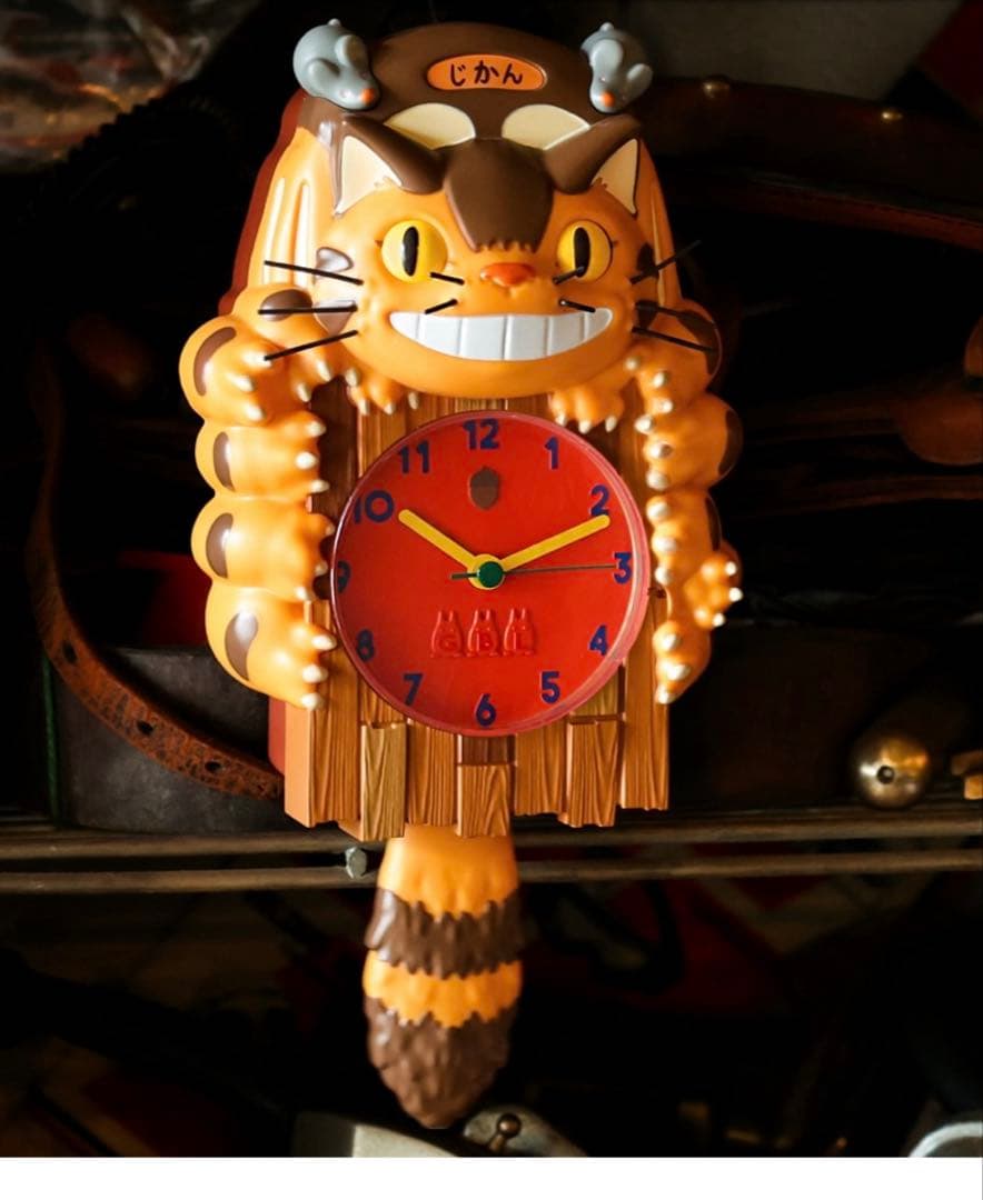新品　となりのトトロ　ネコバス　振り子時計　掛け時計
