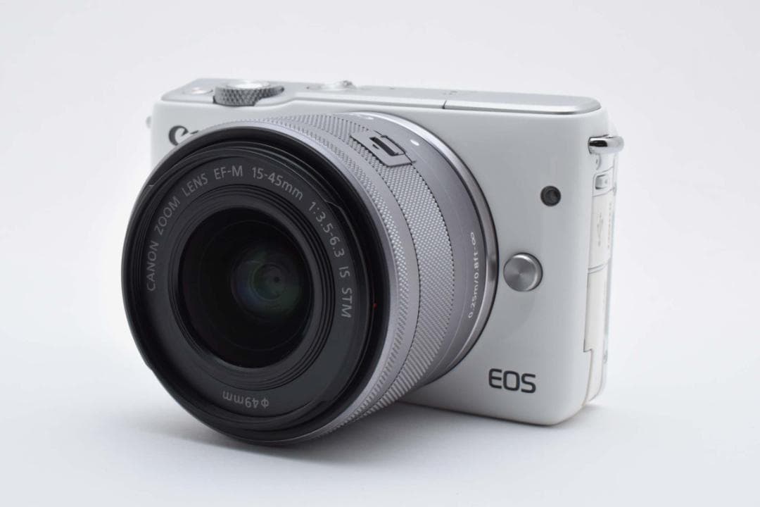 ■ 美品 ■ キャノン　Canon EOS M10 ホワイト レンズ付き