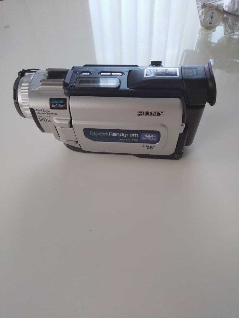 SONY デジタルハンディカム DCR-TRV17K 本体 三脚付き