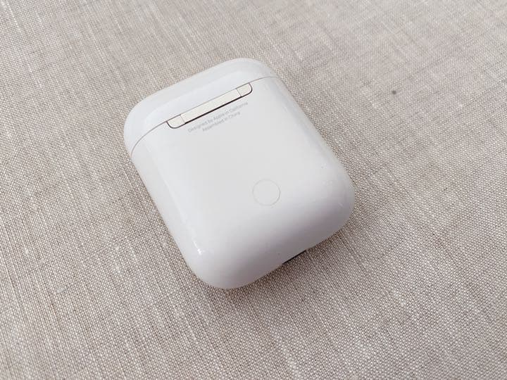 ヘッドホン Apple AirPods dMV7N2J/A