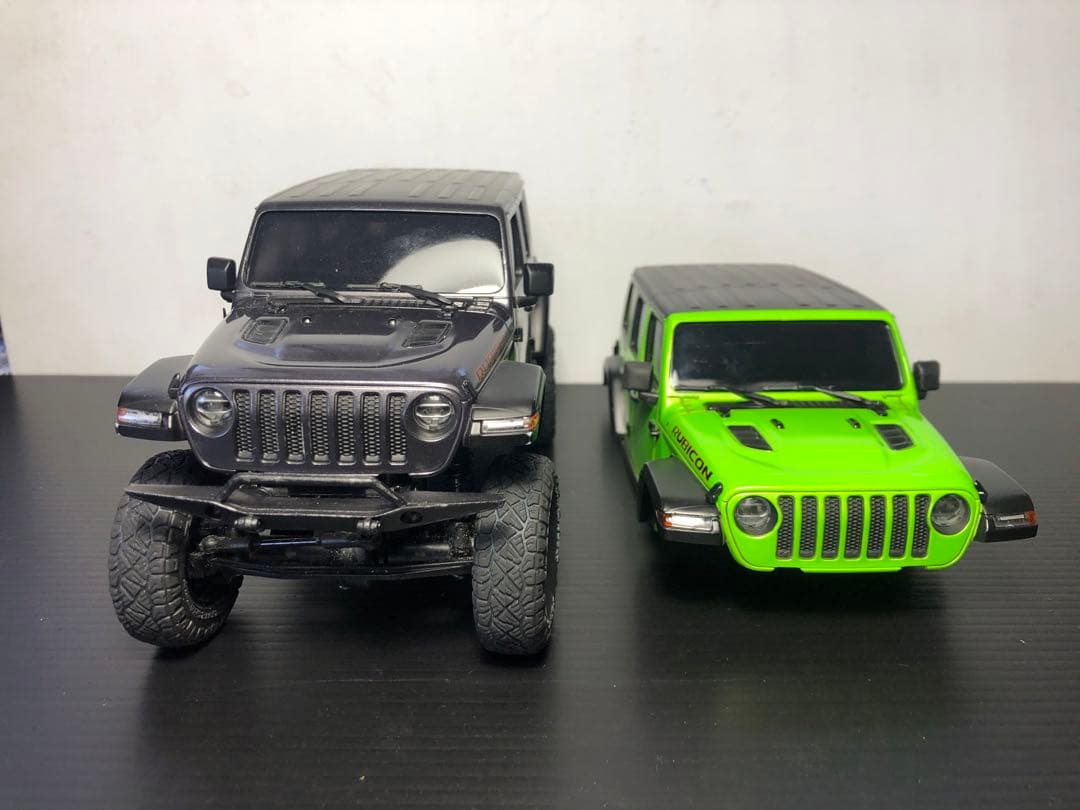 京商　ミニッツ 4x4 ルビコン　スペアボディー　重タイヤセット