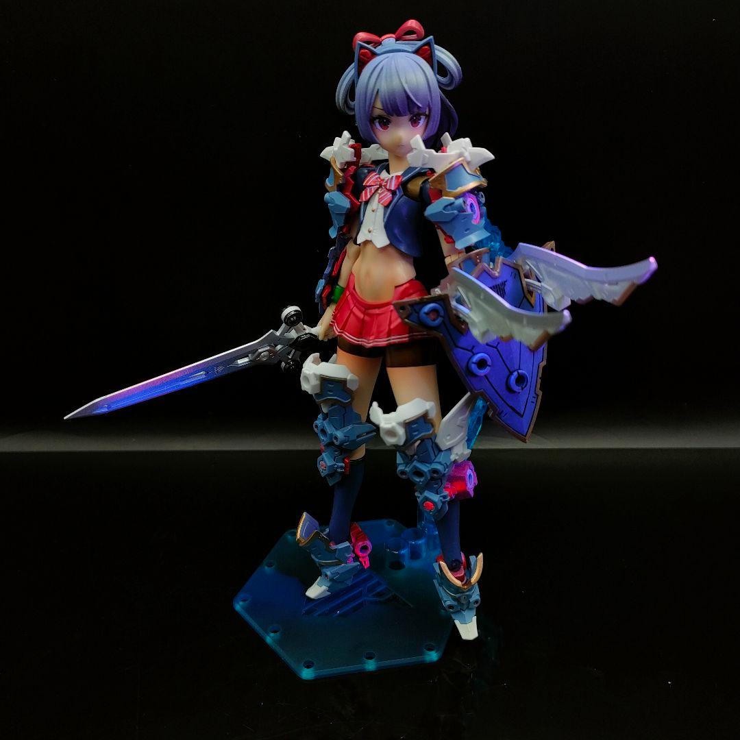 メガミデバイス　BUSTER DOLL 　重装甲パラディンナイト　塗装完成品